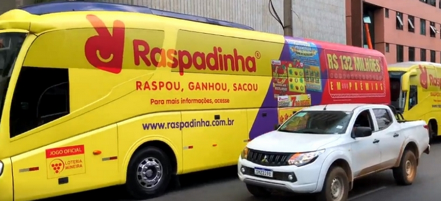 Raspadinha® do Consórcio Mineira da Sorte Loterias vai para as ruas em ônibus envelopados